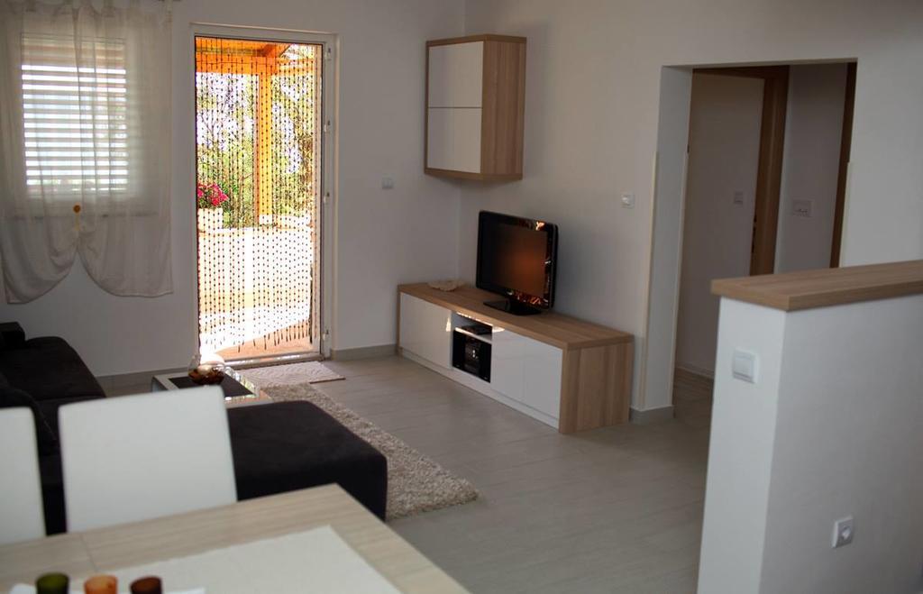 Apartman Mare Maslenica Eksteriør billede